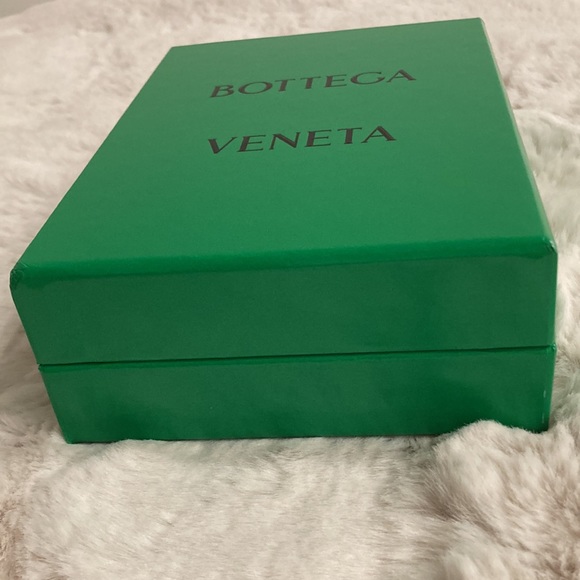 BOTTEGA VENETA | Authentic Small Empty Box - Picture 8 of 9